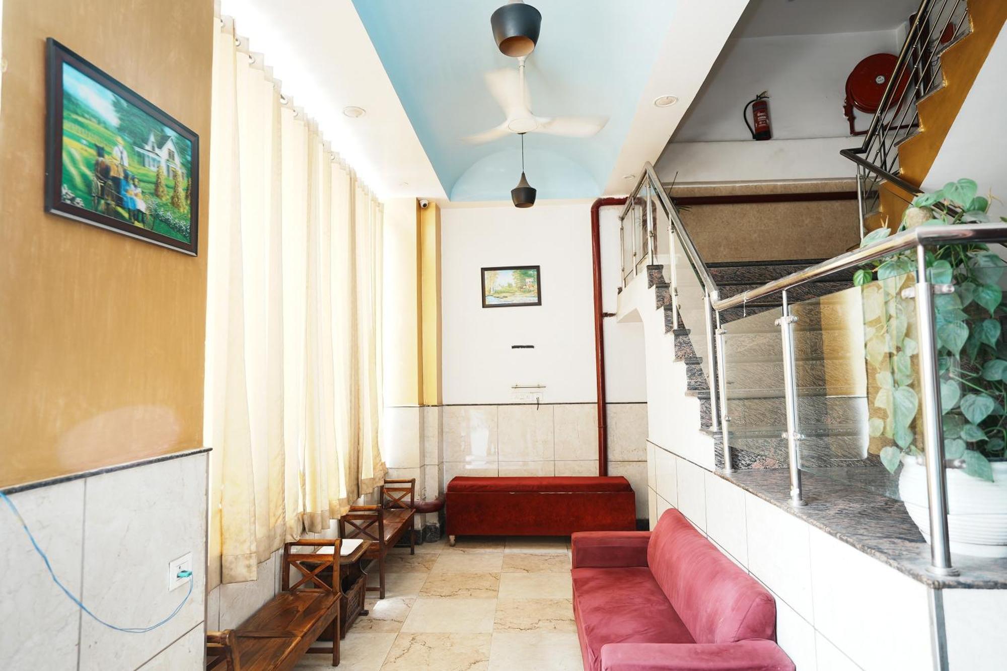 Hotel Amour Near Igi Delhi Airport ニューデリー エクステリア 写真