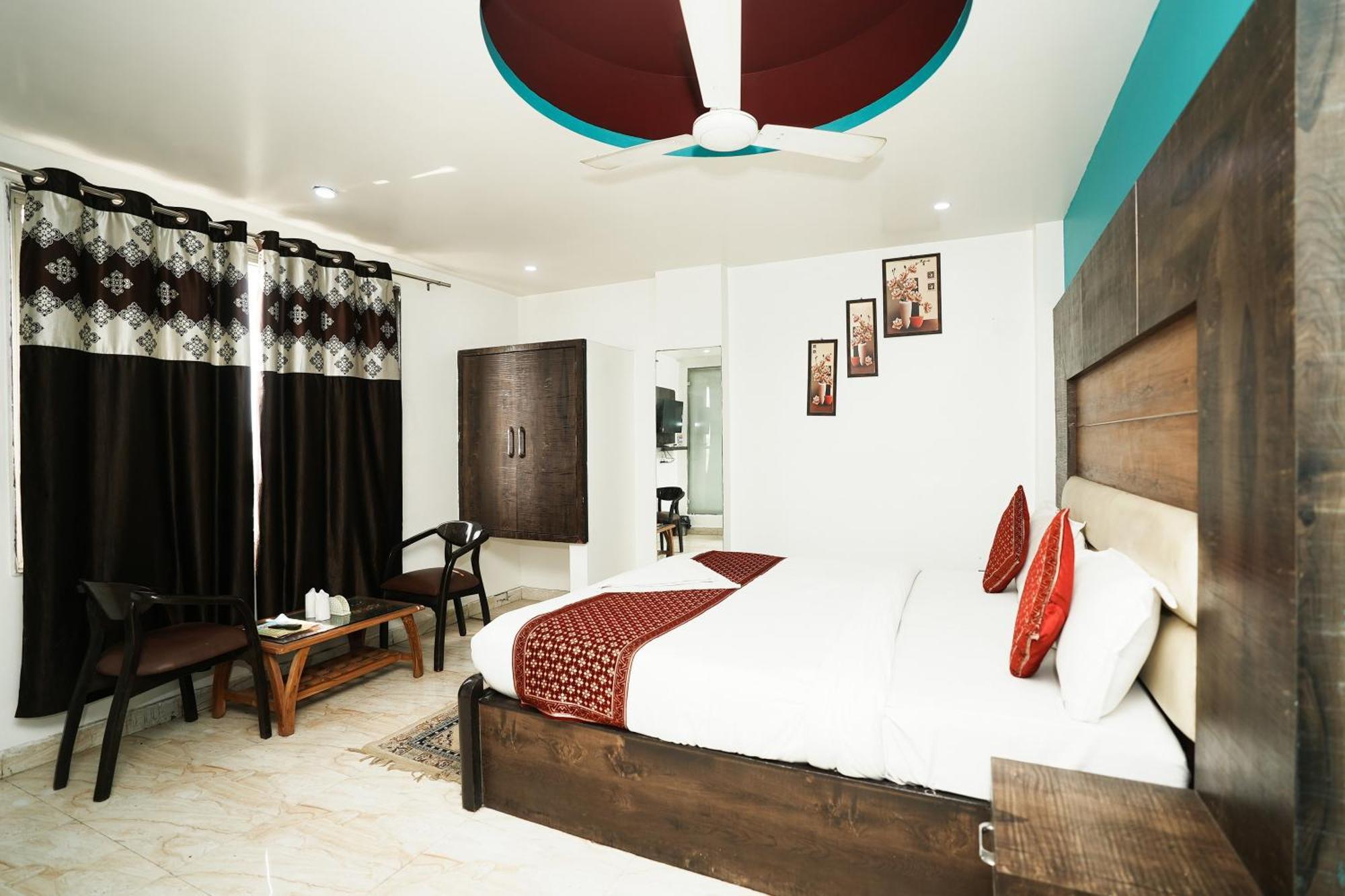 Hotel Amour Near Igi Delhi Airport ニューデリー エクステリア 写真